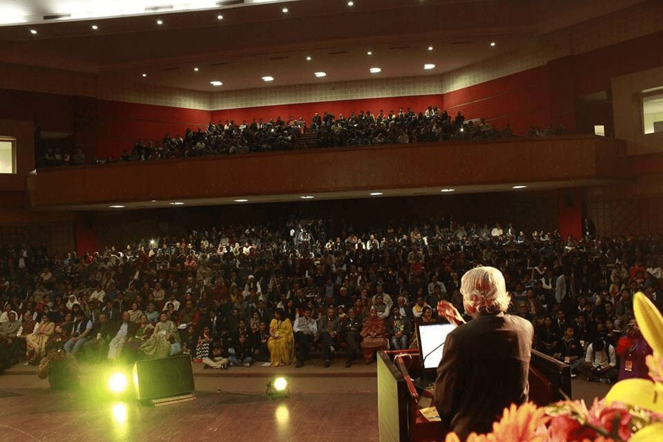 Metaphor Lucknow Litfest 2013: Somebody had to go first.