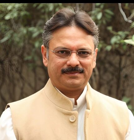 Rajeshwar Singh at Metaphor Lucknow Litfest