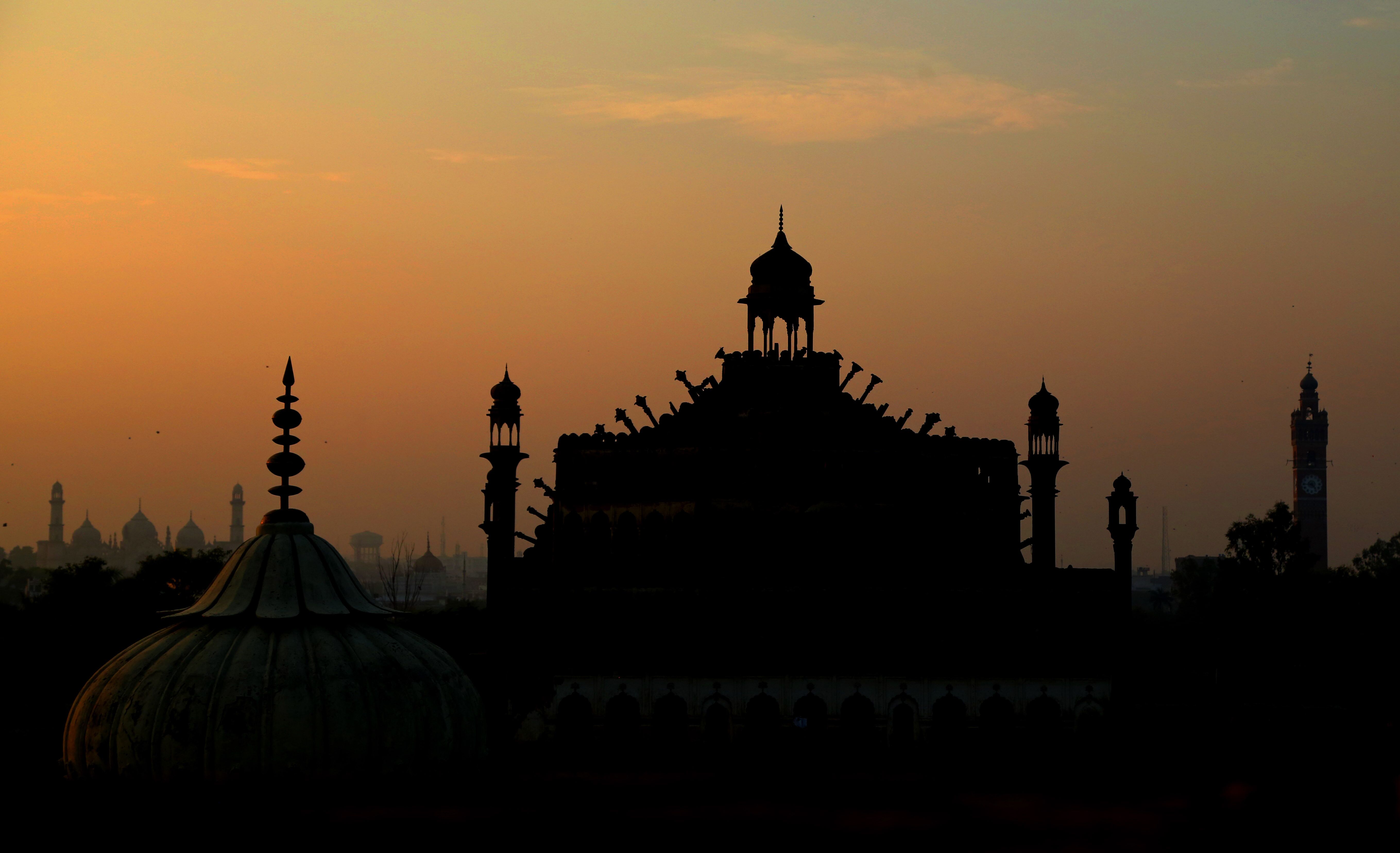 Rumi Darwaza in Lucknow at sunset.